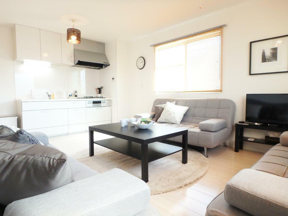 Fujirin Plaza Appartement Osaka Buitenkant foto